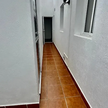 Relaxing Torres أذيخي